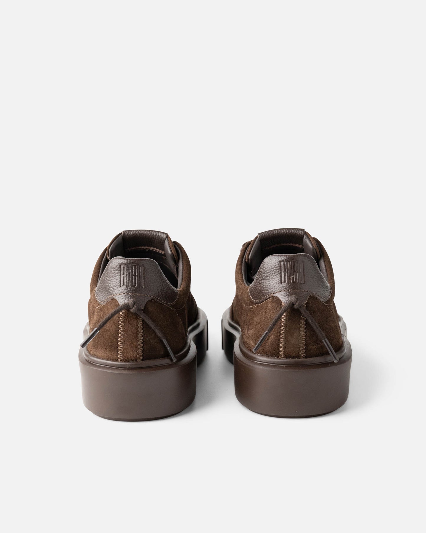 Zapatilla piel