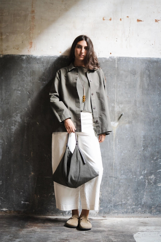 Bolso trapecio pana